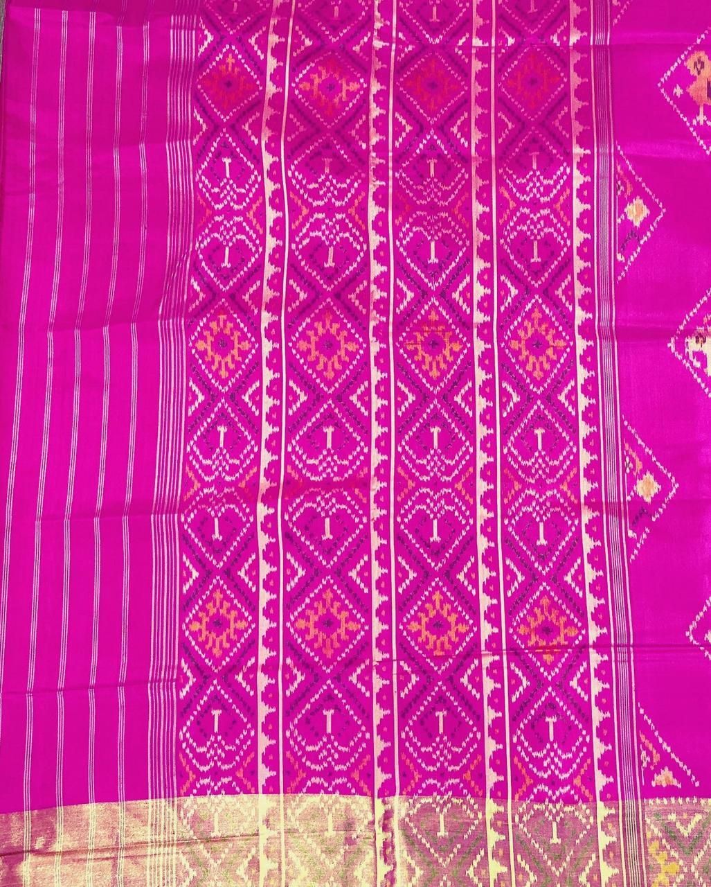 Handwoven Rajkot Patola Silk Single Ikkat Saree with Tissue Border - Seerat